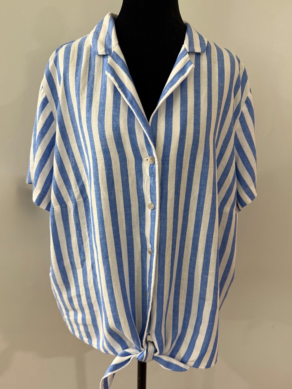 Ava & Viv Blue White Vertical Stripes Tie V-Neck Women's PLUS Blouse Shirt Top